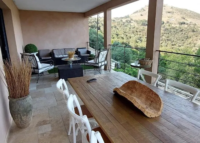 De Superbe Vue Piscine Privee Vakantiehuis *