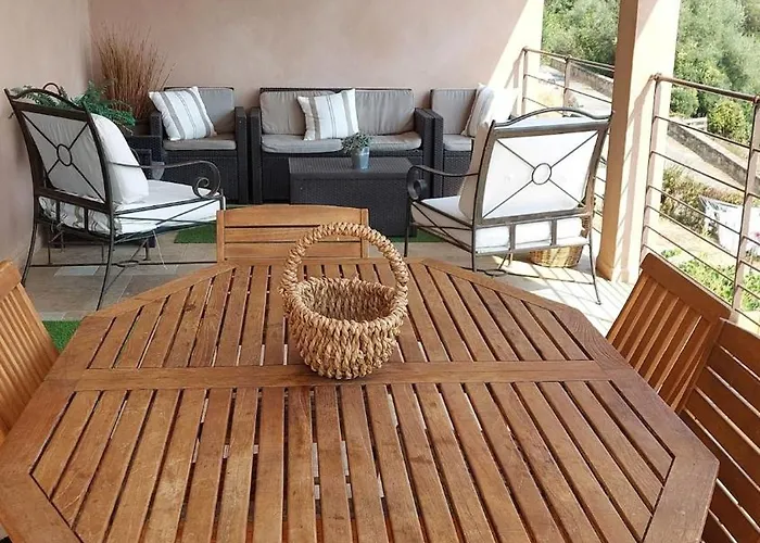 De Superbe Vue Piscine Privee Hébergement de vacances Moltifao